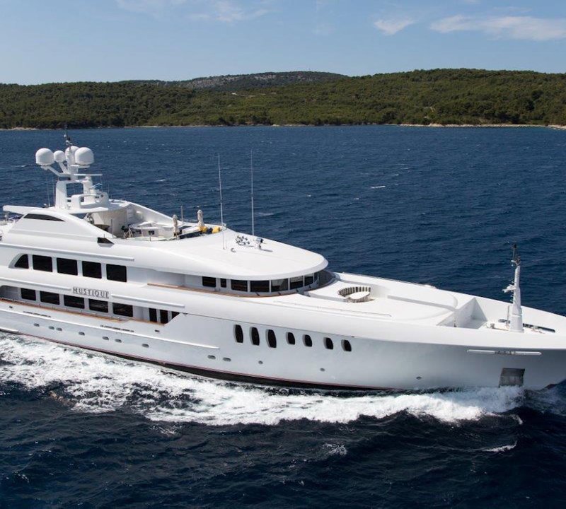 spain yacht charter companies